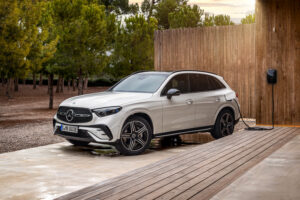 2025 Mercedes-Benz GLC 350e