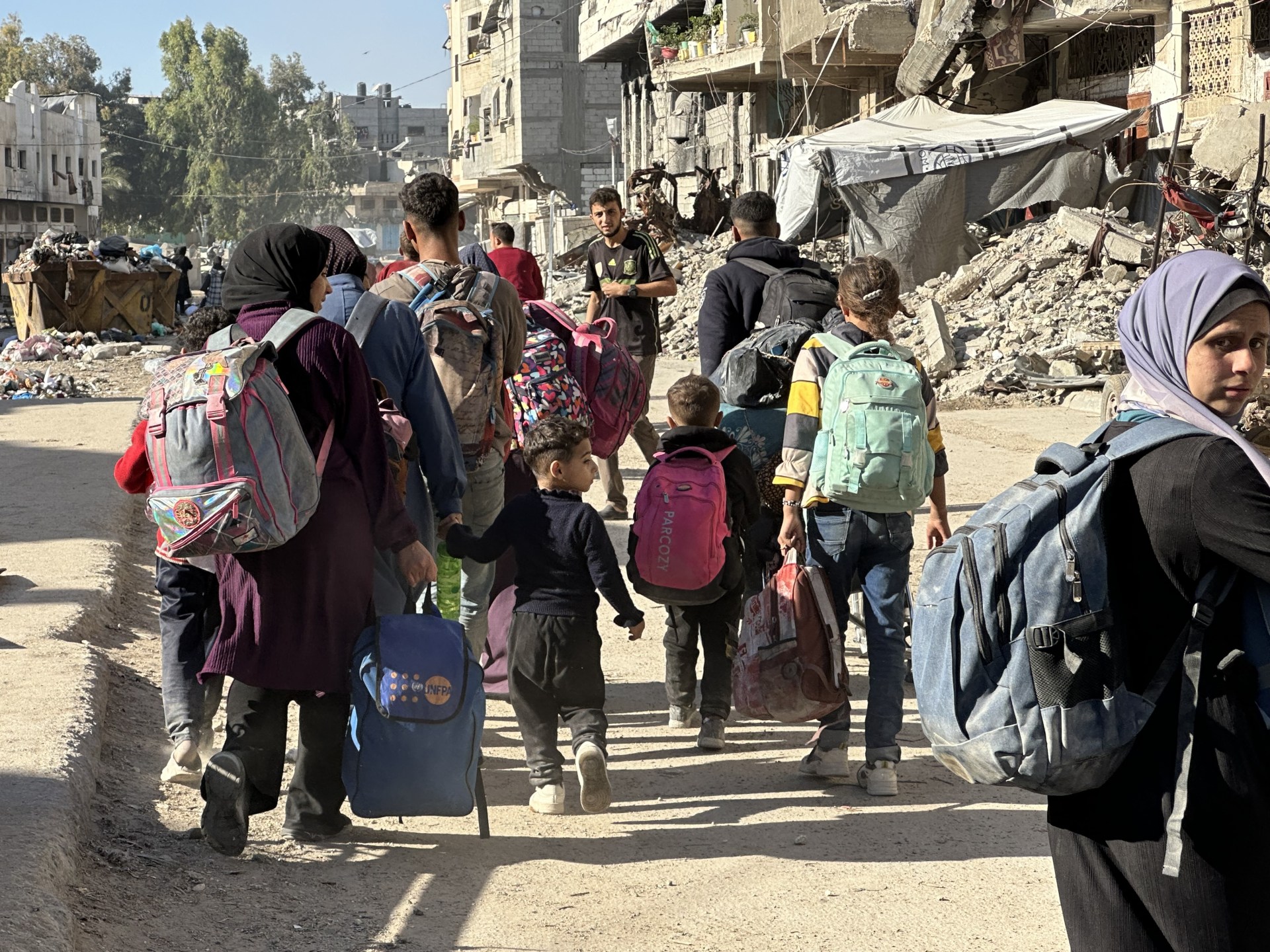 Israel’s siege on north Gaza intensifies as thousands trapped | Israel-Palestine conflict