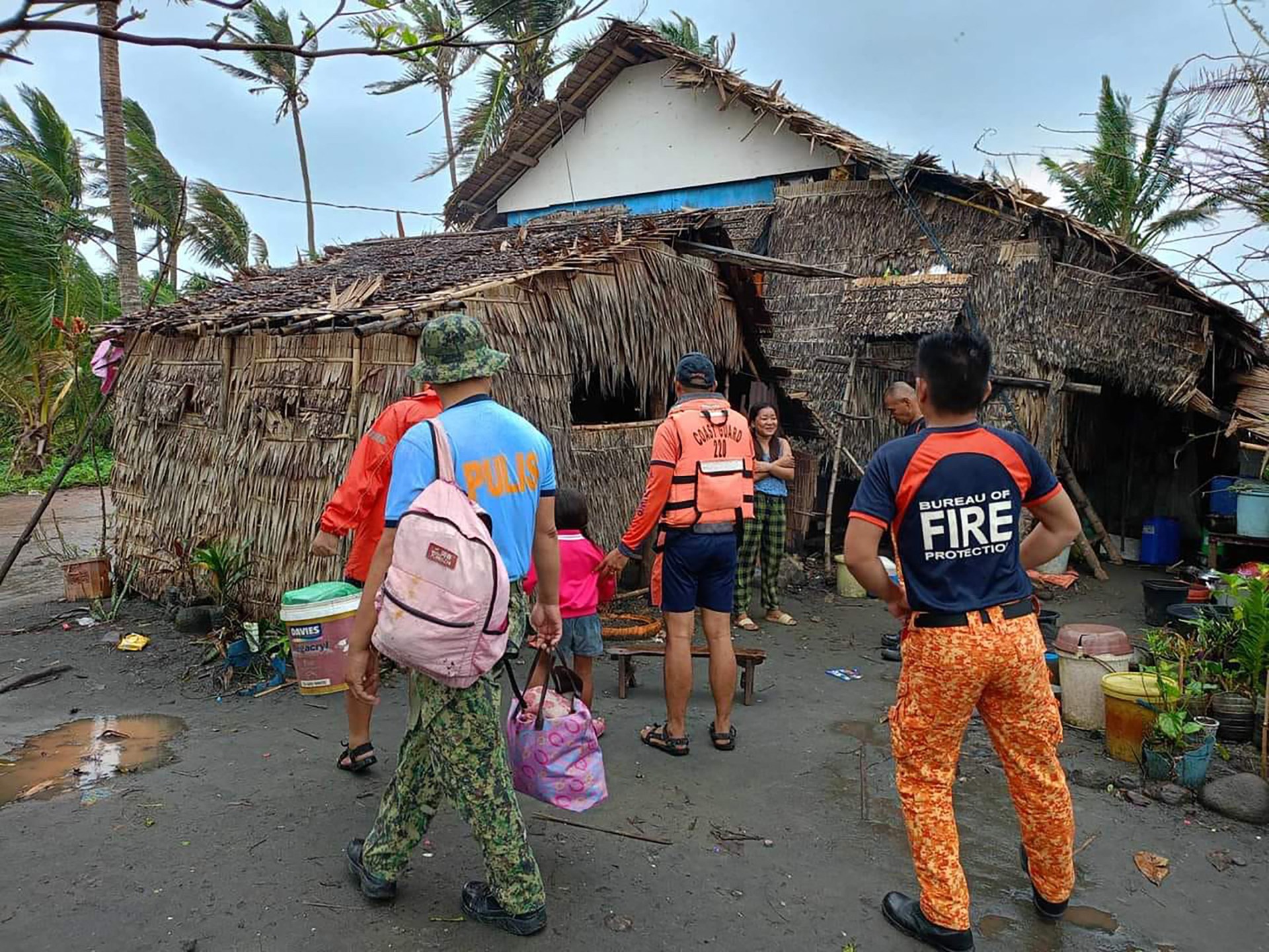 Highest alert level raised as Philippines braces for Super Typhoon Usagi | Weather News