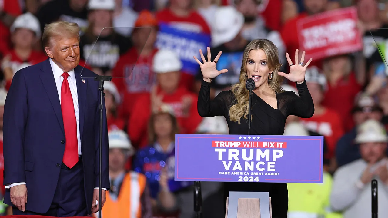 Megyn Kelly rallies for Trump in Pittsburgh claiming he will be a 'protector of women'