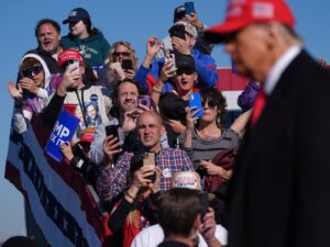 Trump slams media in Pennsylvania as Harris stumps in Michigan | US Election 2024 News