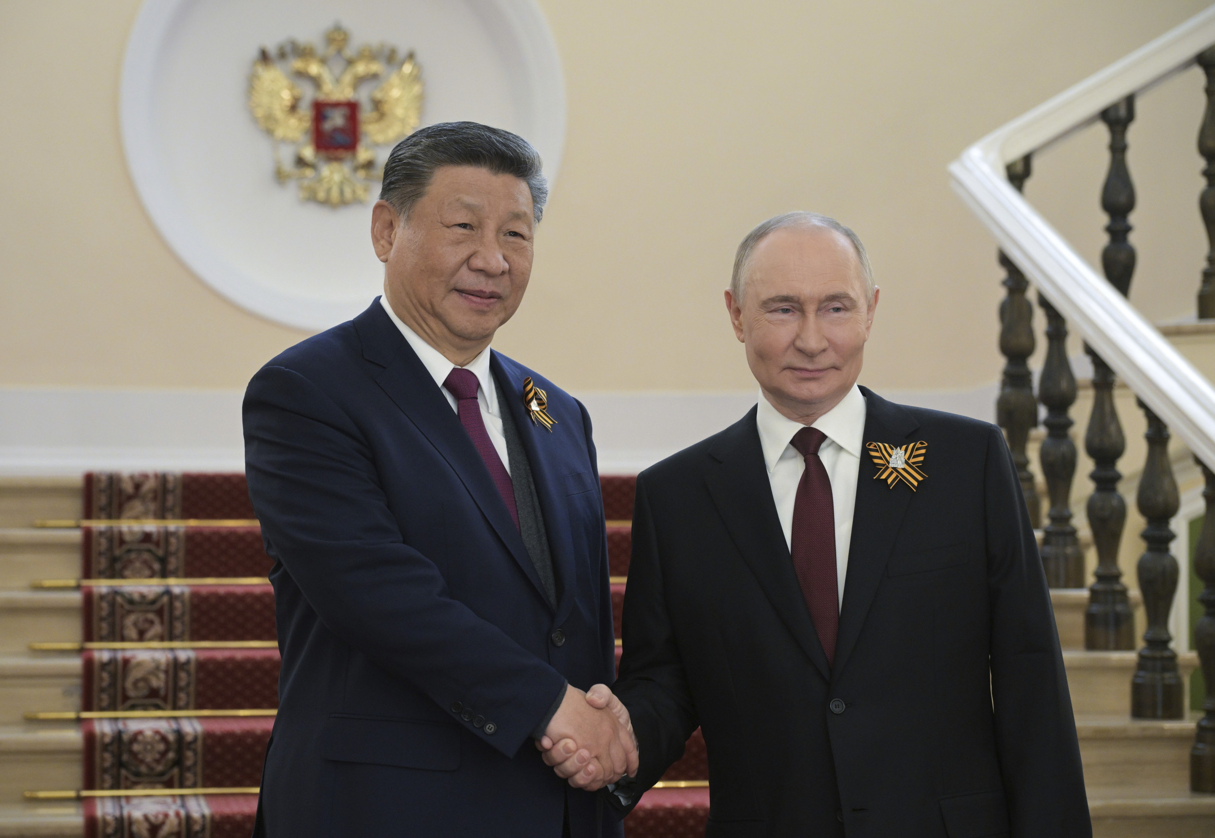 Vladimir Putin Meets Xi Jinping