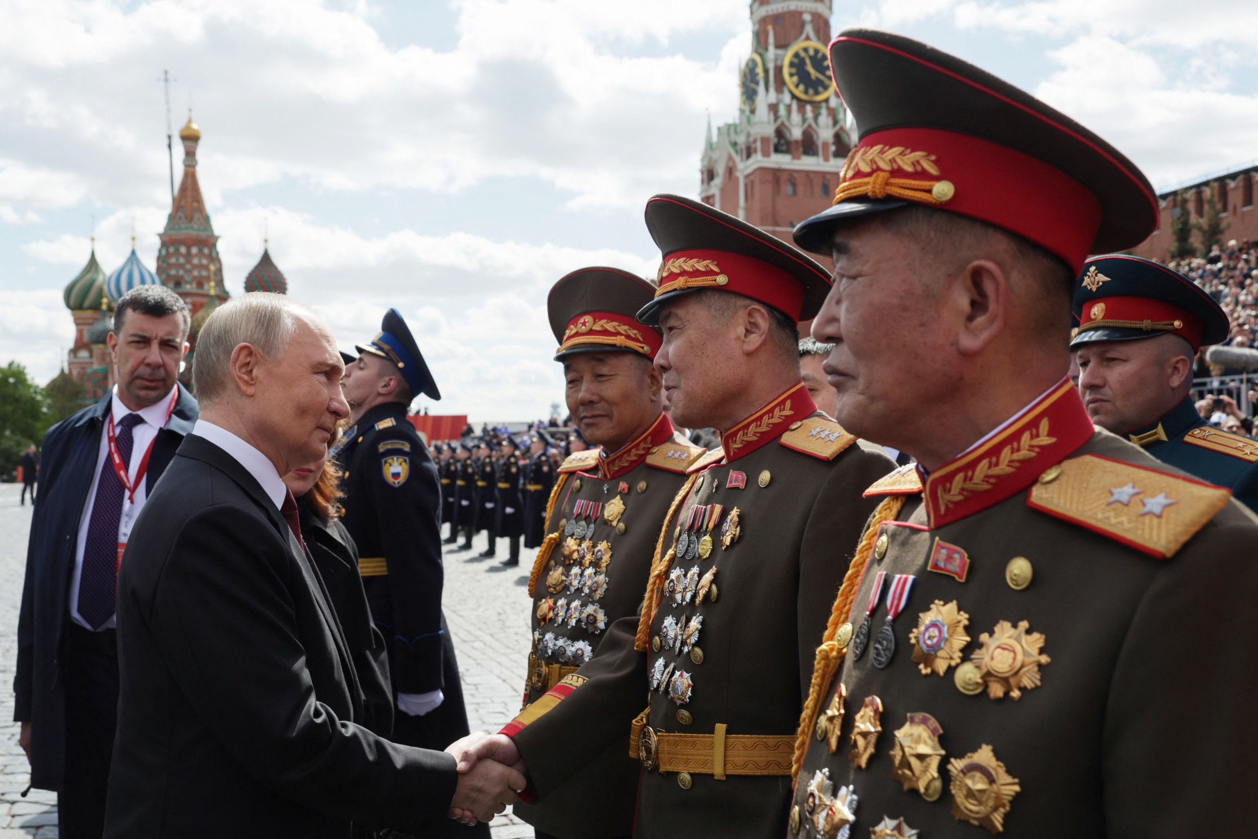 Vladimir Putin meets North Korean servicemen