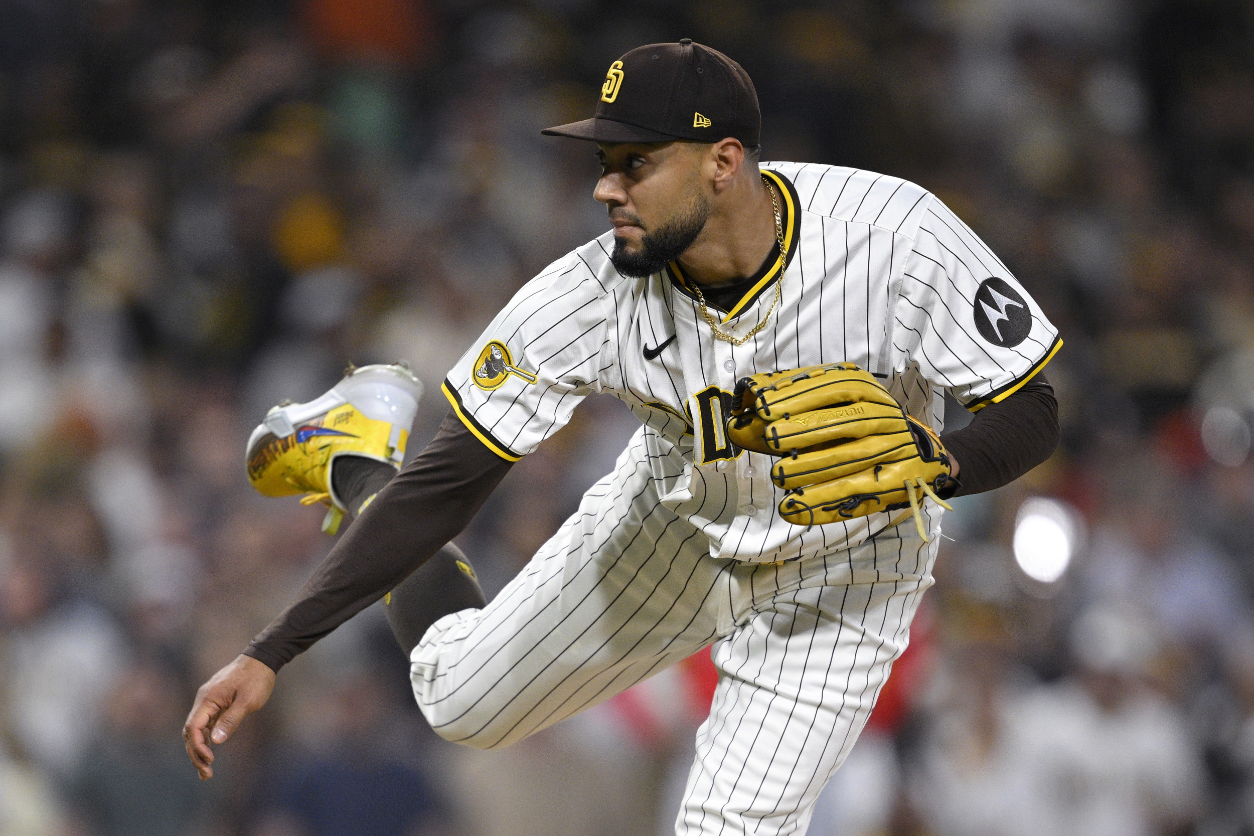 San Diego Padres, Closer, Robert Suarez