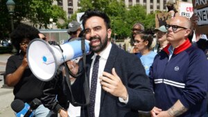 Democratic socialist Mamdani defeats Cuomo in NYC mayoral primary