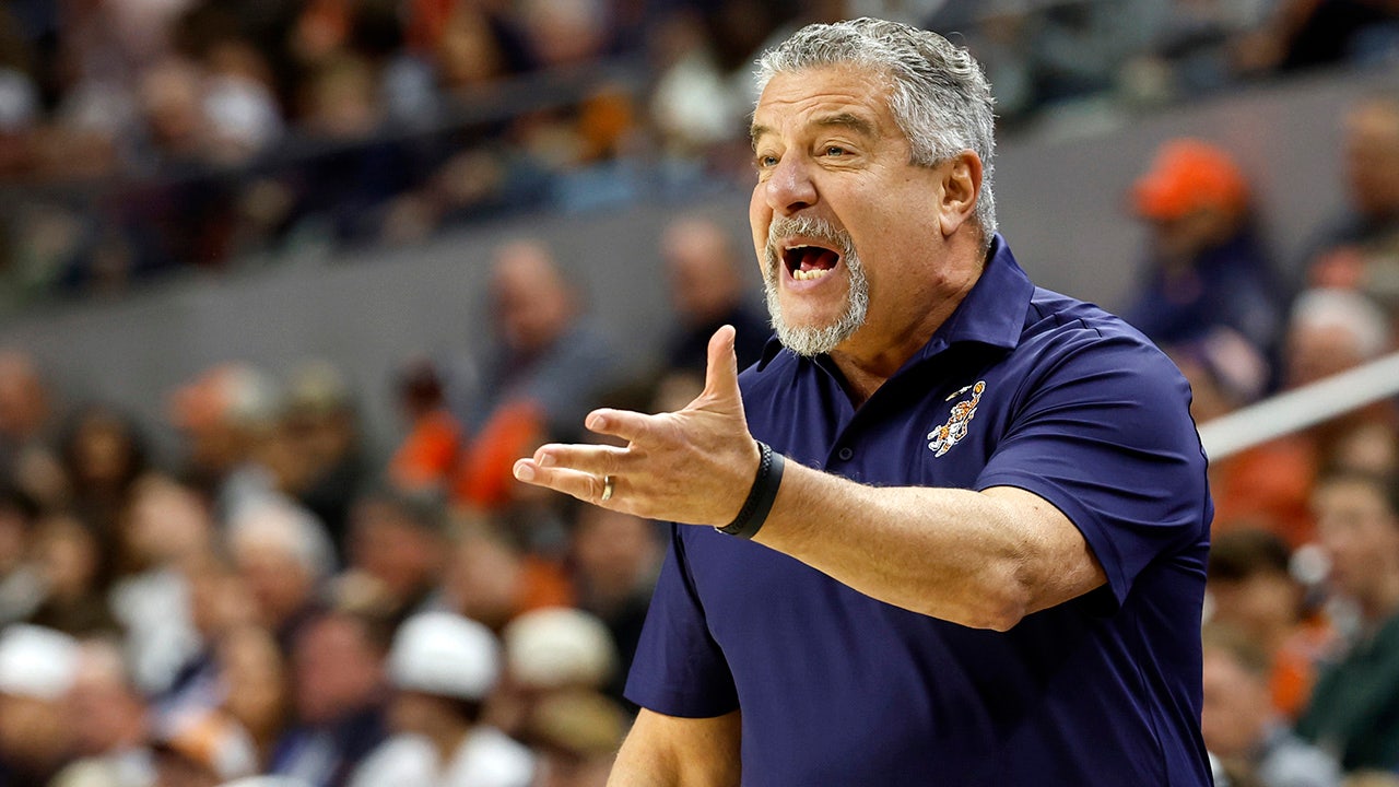 Israel, Iran ceasefire has college basketball coach calling for Trump to win Nobel Peace Prize