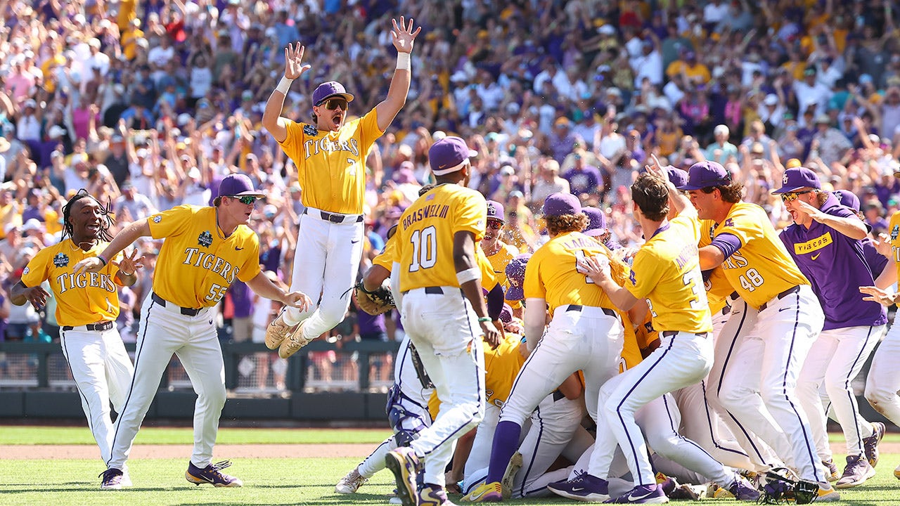 LSU defeats Coastal Carolina to win NCAA baseball championship