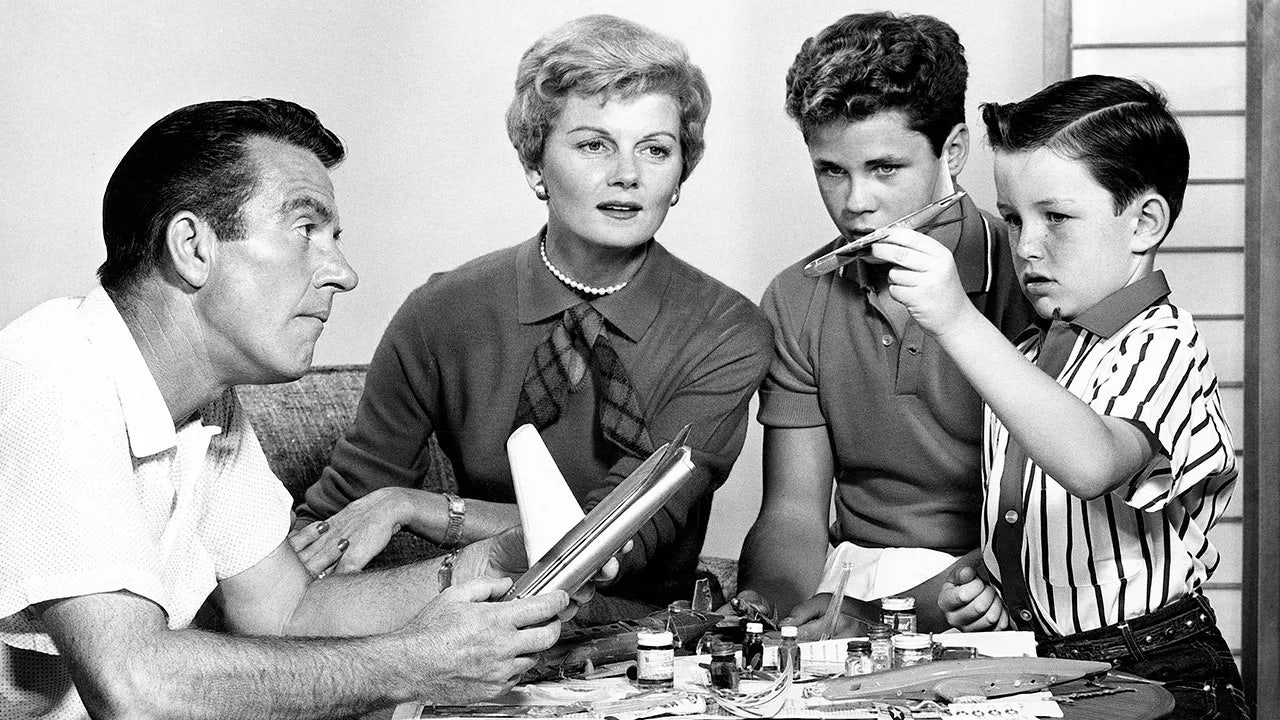 'Leave It to Beaver' child star recalls bond with TV parents on wholesome set