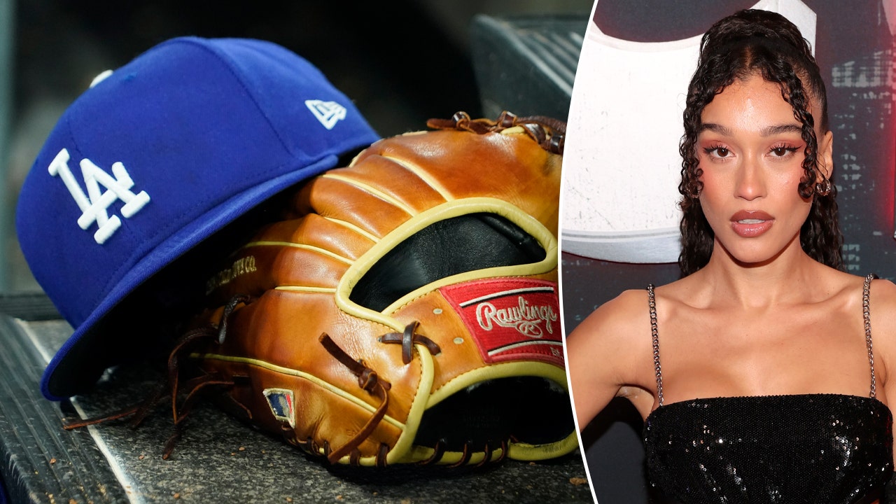 Singer says her rebuke of Dodgers' alleged wishes has drawn backlash