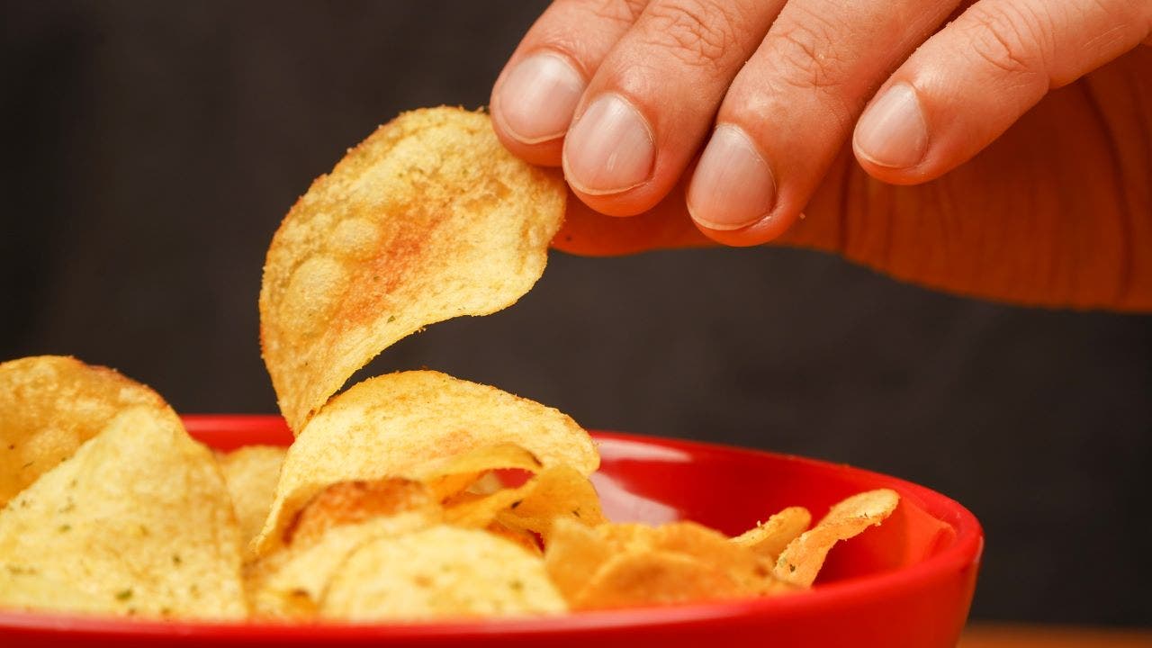 Snackers share mixed reactions to new Lay's Bacon Grilled Cheese chips