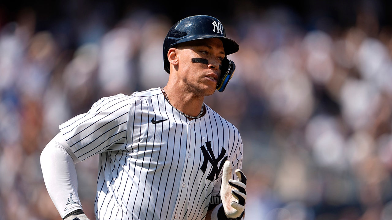Aaron Judge reaches 350-career home run mark in fewer games than Mark McGwire