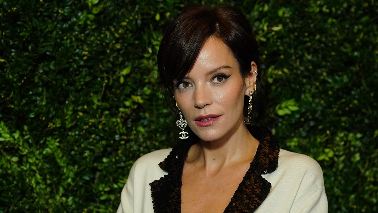 British pop star Lily Allen admits to having 'four or five' abortions