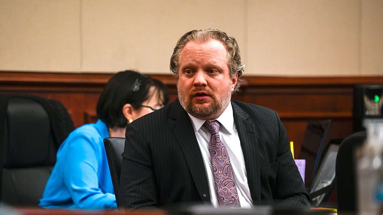 Defense portrays victim as 'manipulative' in Colorado dentist's murder trial