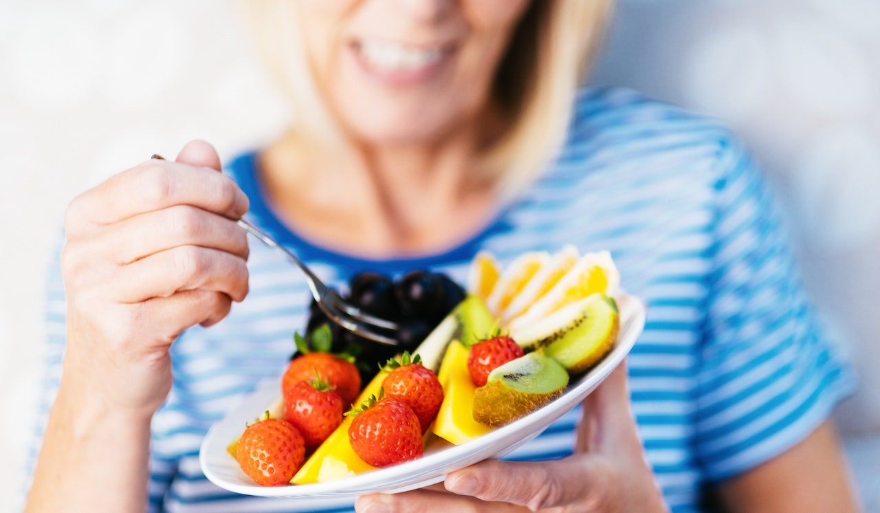 Doctor says 2 kiwis a day can help improve gut health and fight disease