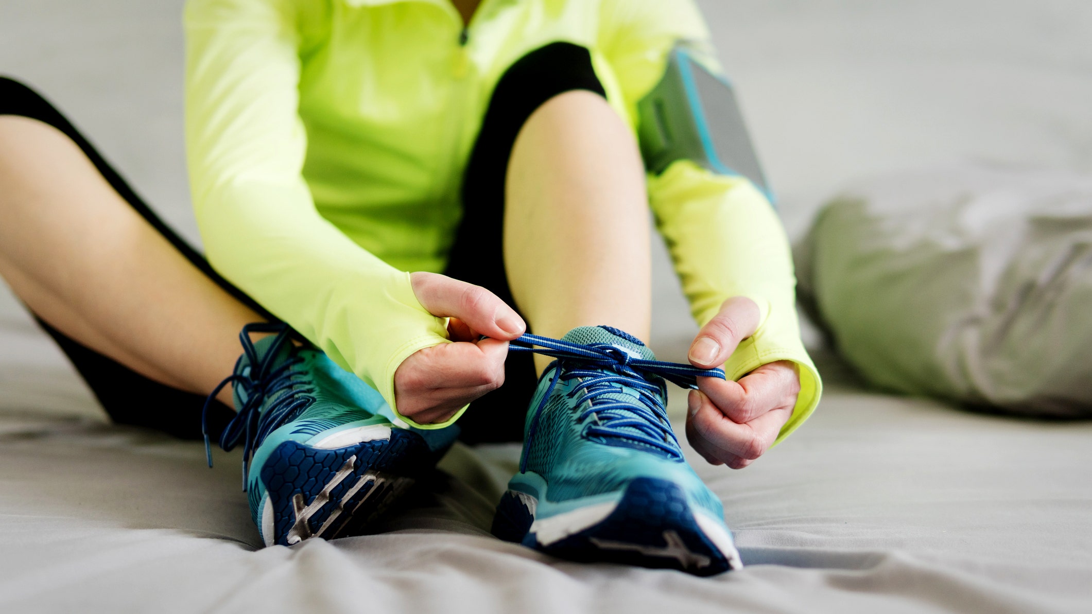 Early-morning exercise may aid weight loss, if you're getting enough sleep