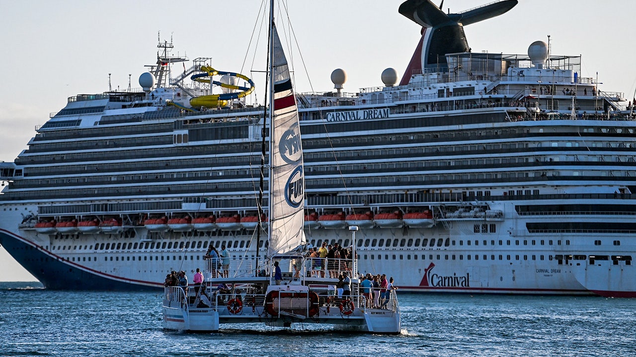 FBI investigating death onboard the Carnival Dream cruise ship