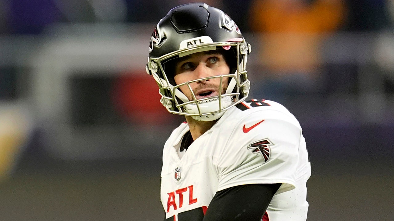 Flacons' Kirk Cousins praises value haircut chain in Netflix documentary