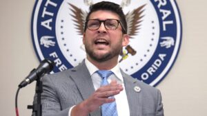 Florida AG Uthmeier welcomes people to report if their ex is in US illegally