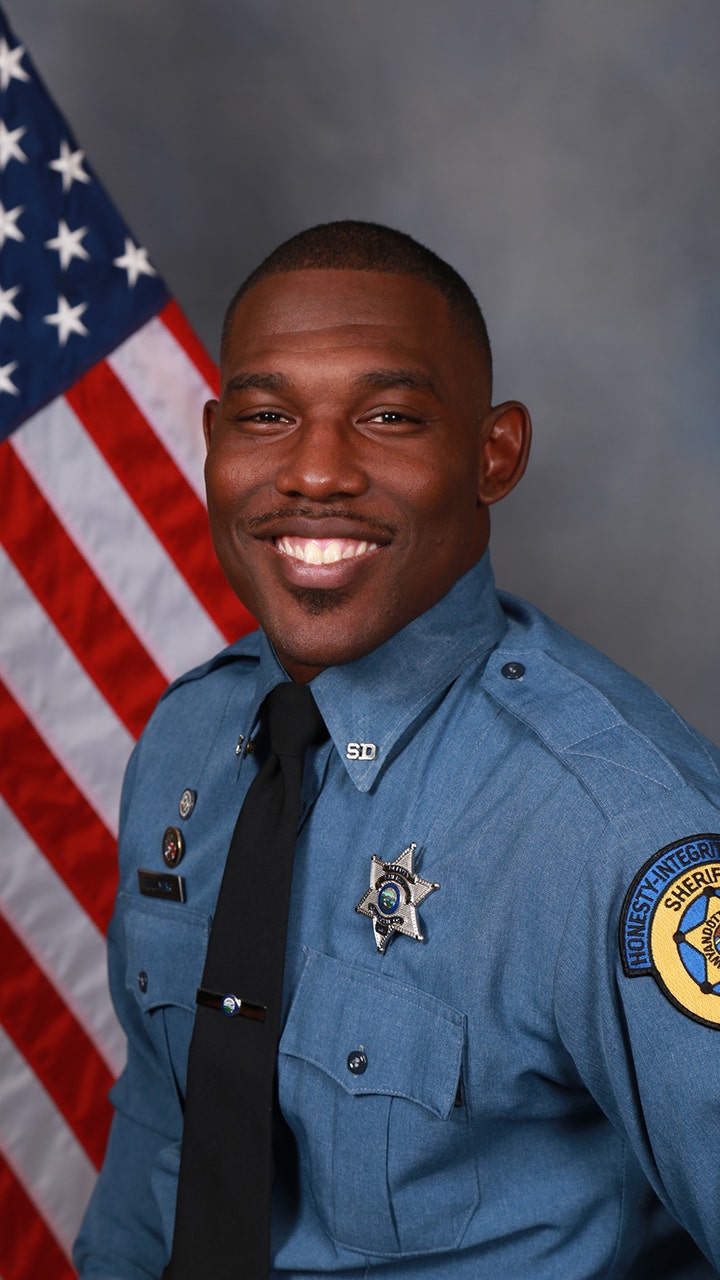 Kansas sheriff's deputy Elijah Ming killed responding to call at home