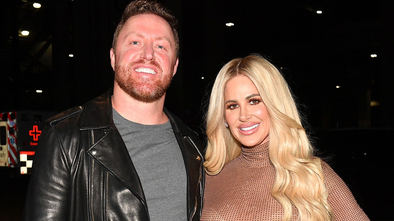 Kim Zolciak and Kroy Biermann move on amid messy divorce proceedings