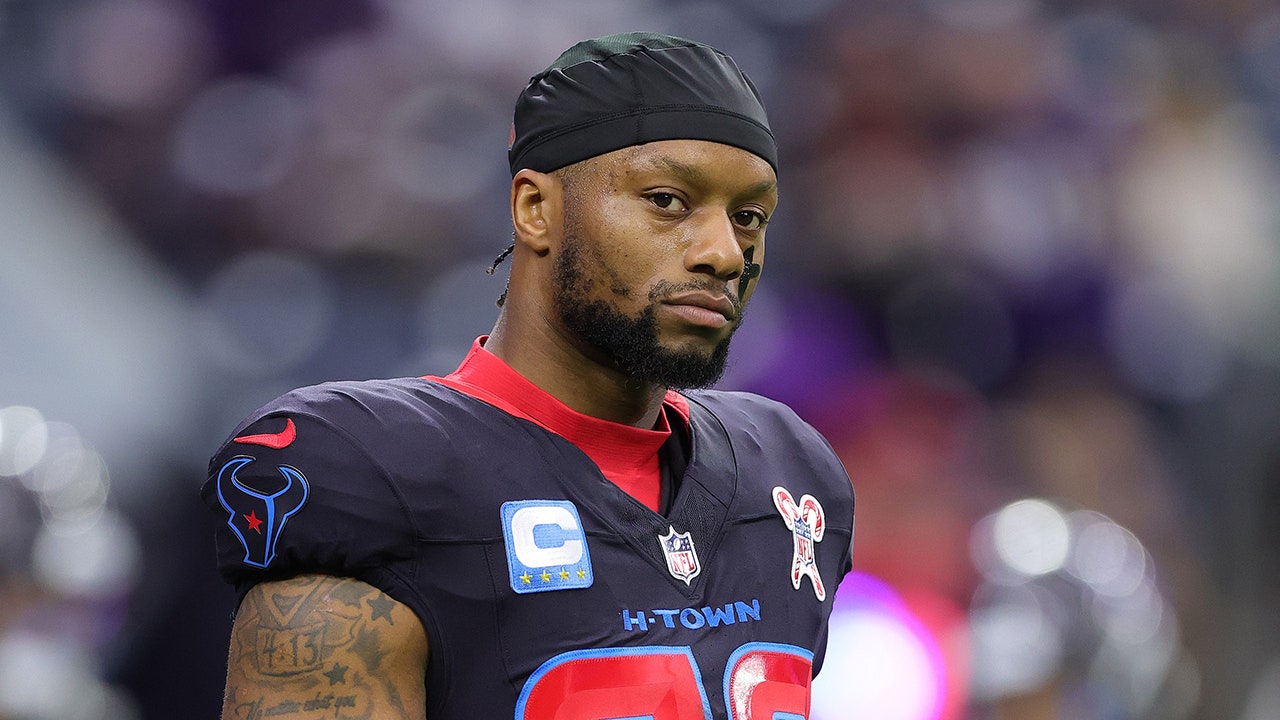 Lingering ankle injury will likely sideline Texans star for weeks