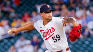 MLB trade deadline: Phillies land closer Jhoan Duran in deal with Twins