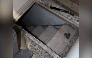 The hidden door in Nick