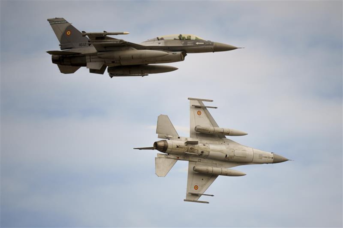 Romania F-16s