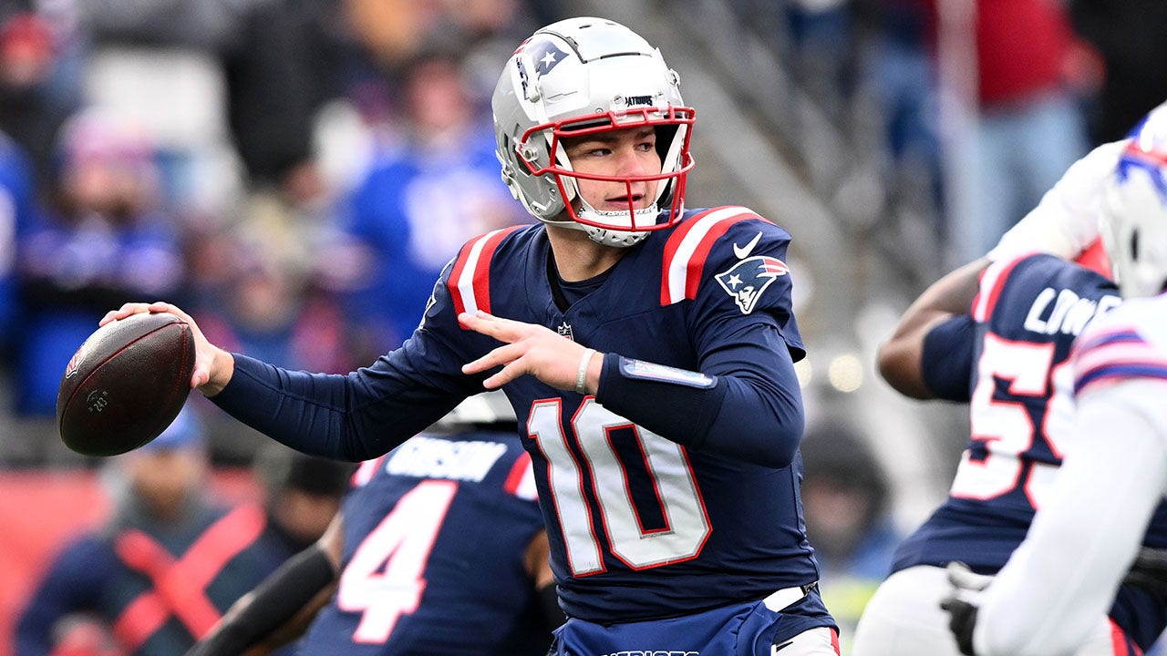 Patriots' Drake Maye, wife's act of kindness revealed