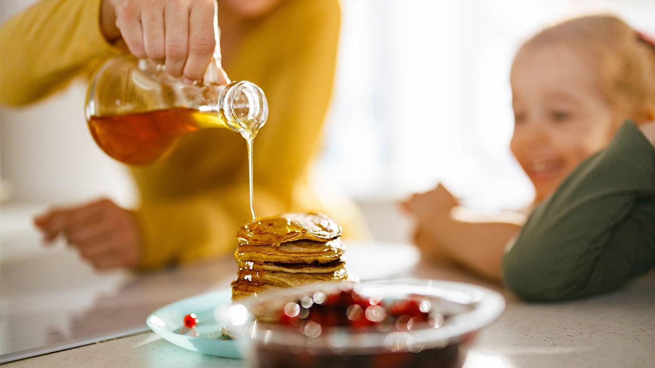 Reddit user draws support after confronting sister over neglecting to feed her children