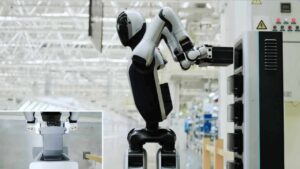 The Walker S2 humanoid robot swaps its own battery for 24/7 operation