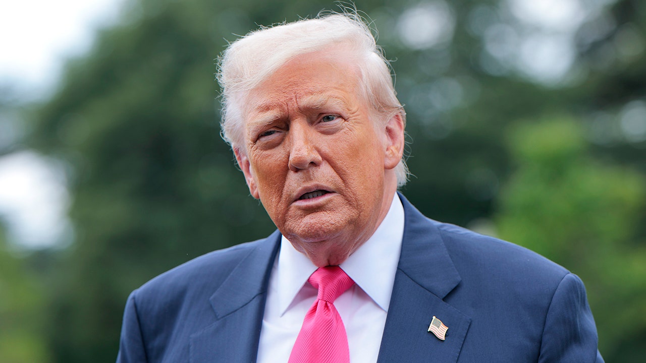 Trump responds to deadly Manhattan shooting that killed NYPD officer