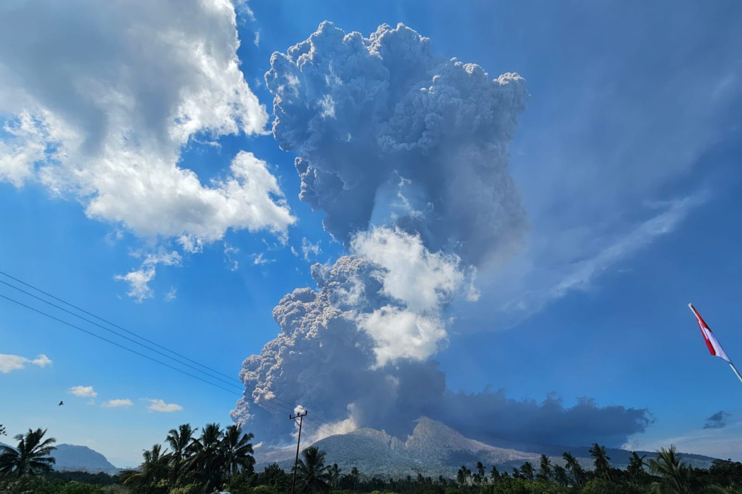 Mount Lewotobi Laki Laki volcano eruption