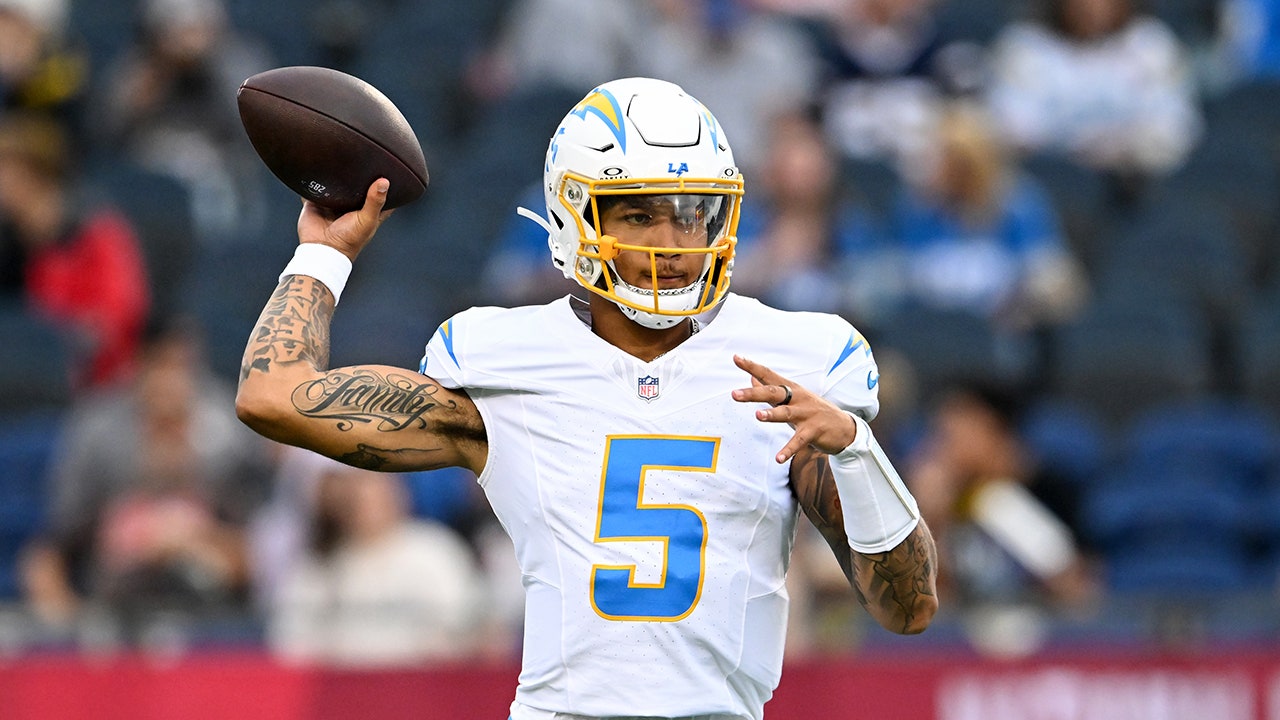Chargers dominate Lions in Hall of Fame Game preseason opener