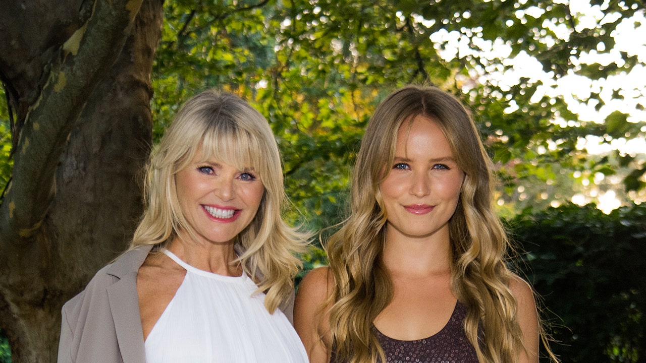 Christie Brinkley's daughter put her on dating app with surprising results