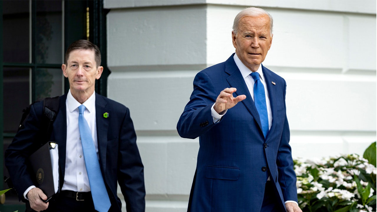 Ex-Biden deputy chief Bruce Reed sits down with House Oversight investigators