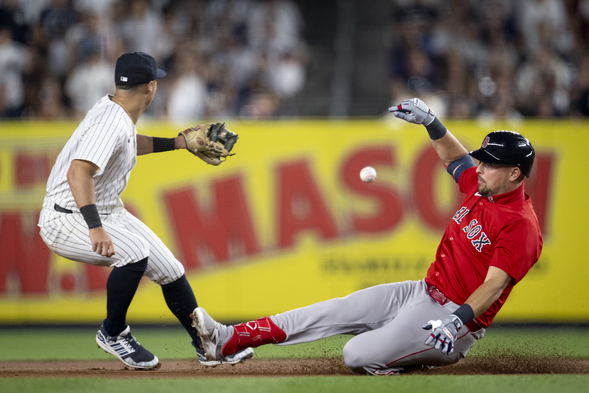 MLB
