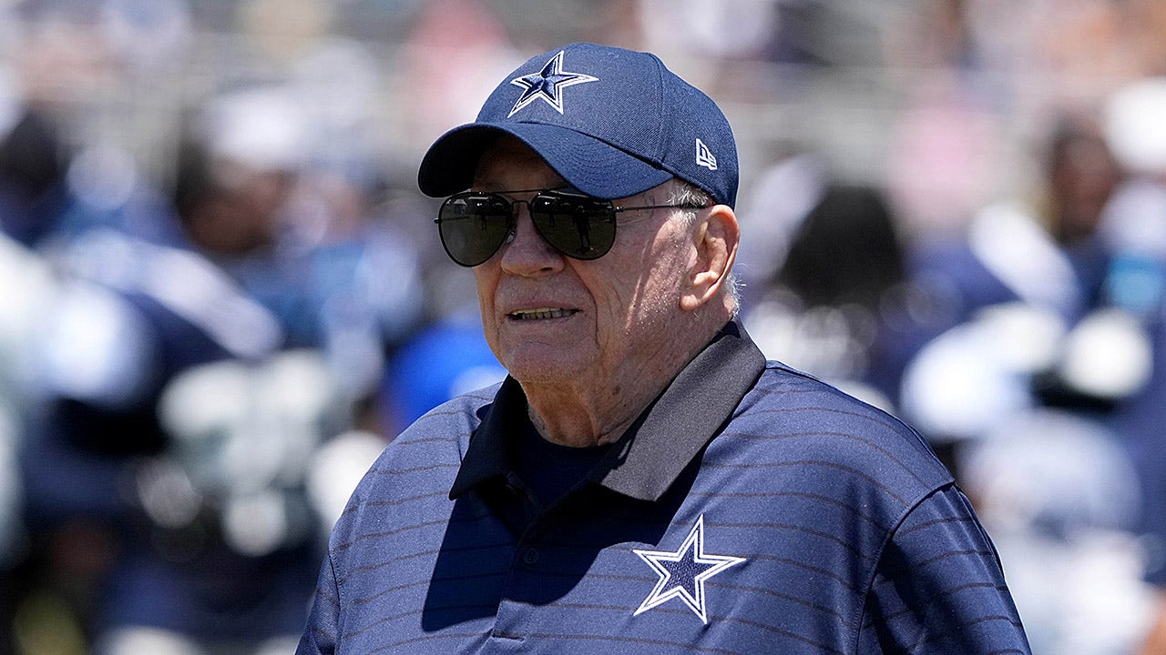 NFL news: Cowboys' Jerry Jones opens up on why he serves as general manager