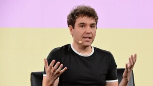 Podcast host Jon Lovett says Democratic voters don't know what party stands for