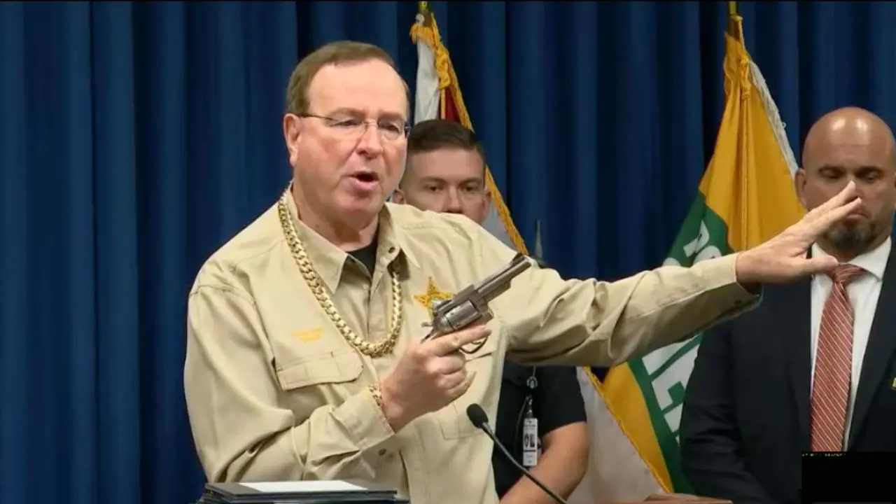 Polk County sheriff wears $50K in seized jewelry to announce drug trafficking arrests