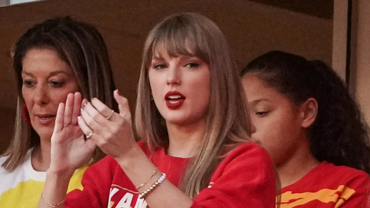 Taylor Swift talks Andy Reid's role in Travis Kelce relationship
