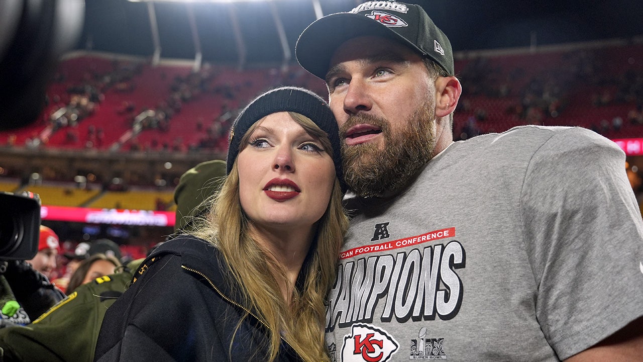 Taylor Swift trolls 'male sports fans' in Kelce podcast appearance