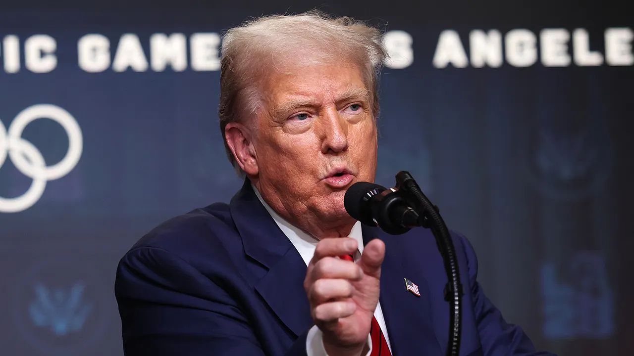 Trump holds DC crime press conference at White House amid fed takeover threat