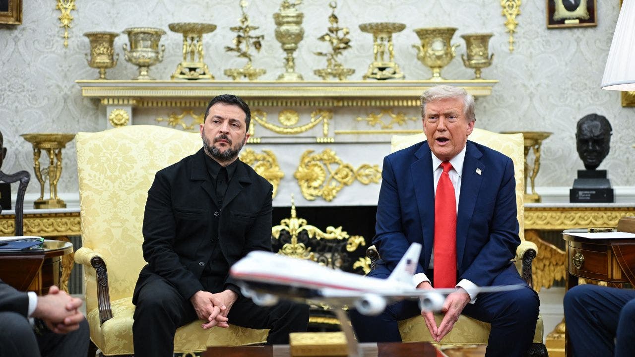 Trump meets with Ukrainian President Volodymyr Zelenskyy Monday