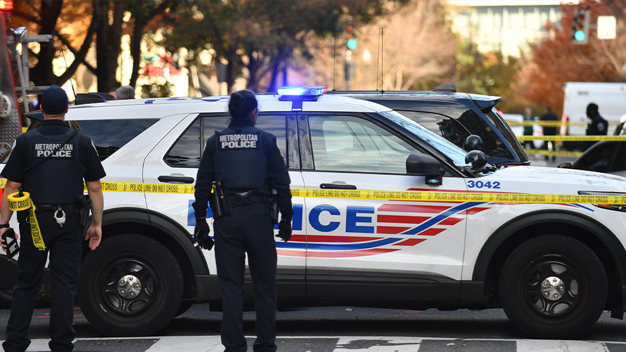 Trump takes control of D.C. police department over rising crime crisis