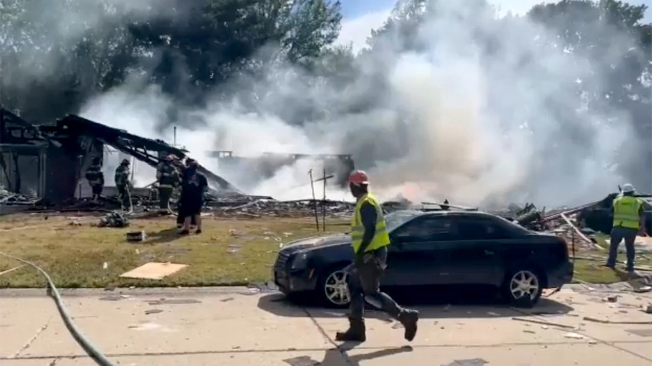 Video shows St. Louis County homes leveled following massive explosion