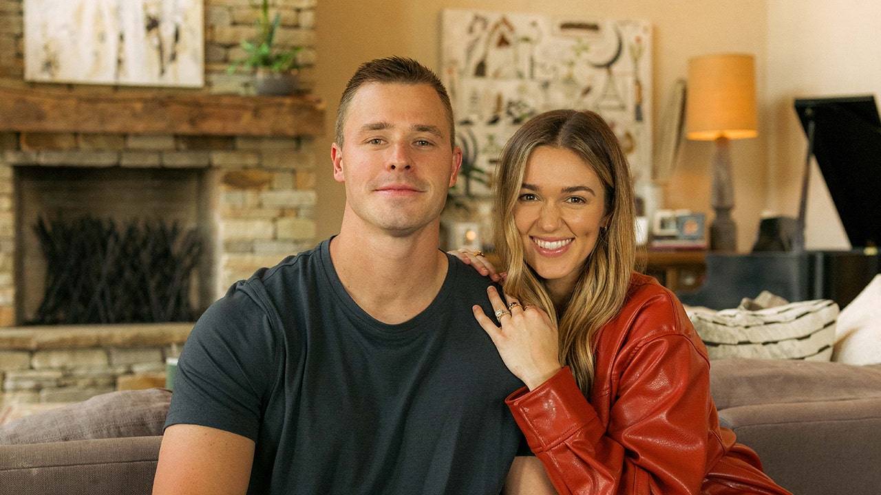 ‘Duck Dynasty’ star Sadie Robertson's husband seeks Duck Commander business role