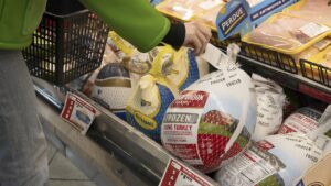 Americans get relief as Thanksgiving dinner costs decline nationwide