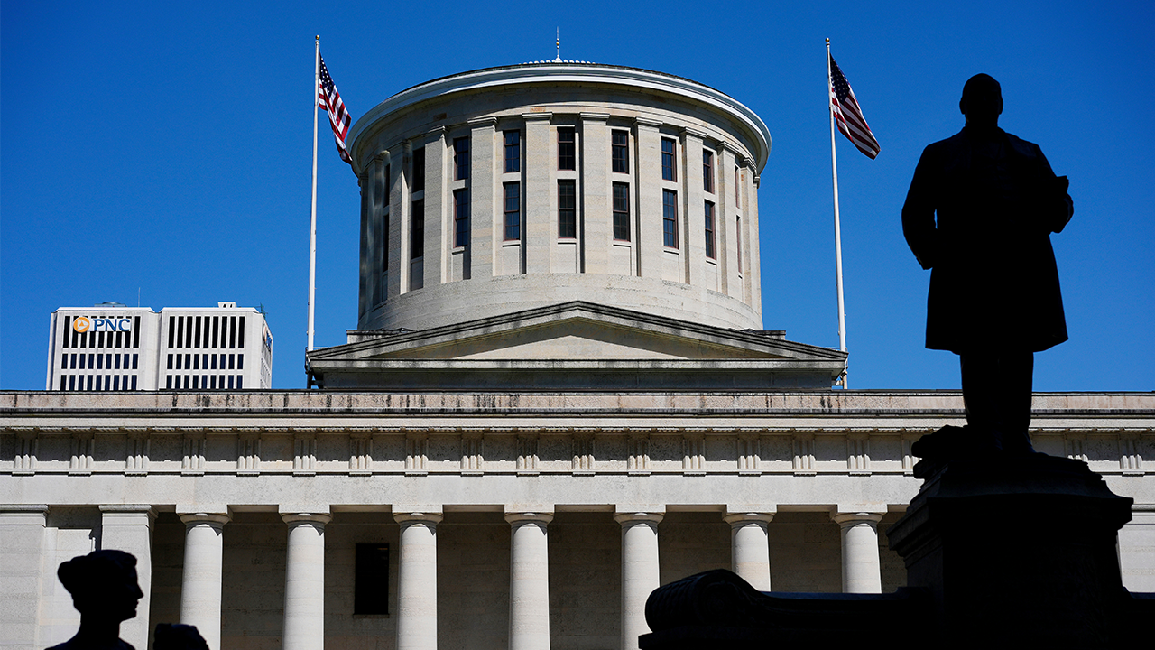 Court strikes down Ohio school’s pronoun policy in parents’ lawsuit