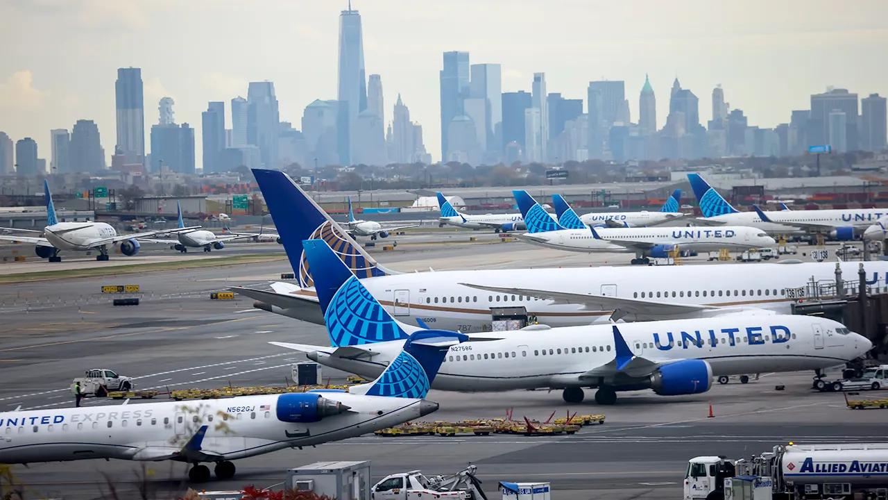 If the US government shutdown doesn't end soon, air travel disruptions will be likely